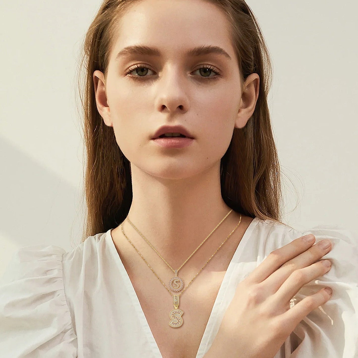 PRINCESA | Collar con inicial de letra pavé Oro