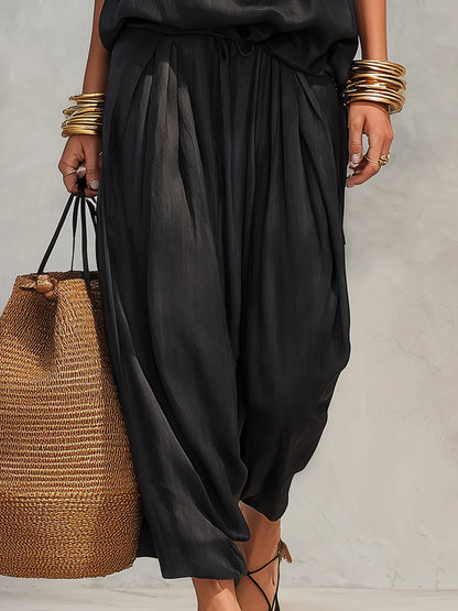 Conjunto de Top Sin Mangas con Cuello Halter y Pantalones Plisados