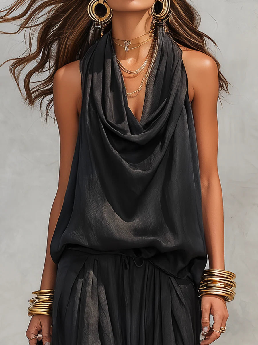 Conjunto de Top Sin Mangas con Cuello Halter y Pantalones Plisados