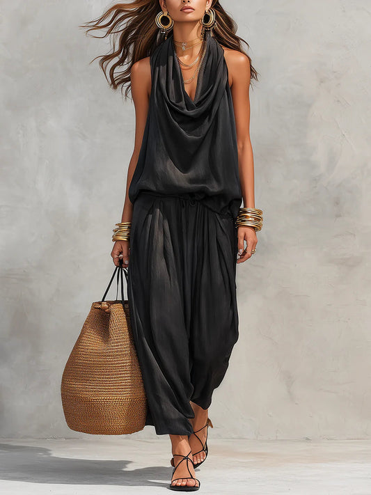 Conjunto de Top Sin Mangas con Cuello Halter y Pantalones Plisados