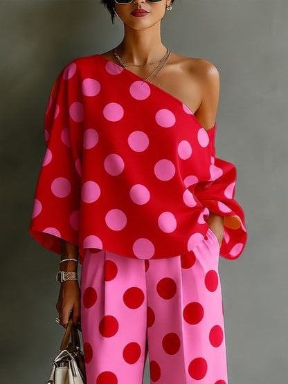 Conjunto de Top Rosa Retro con Lunares y Pantalones de Pierna Ancha